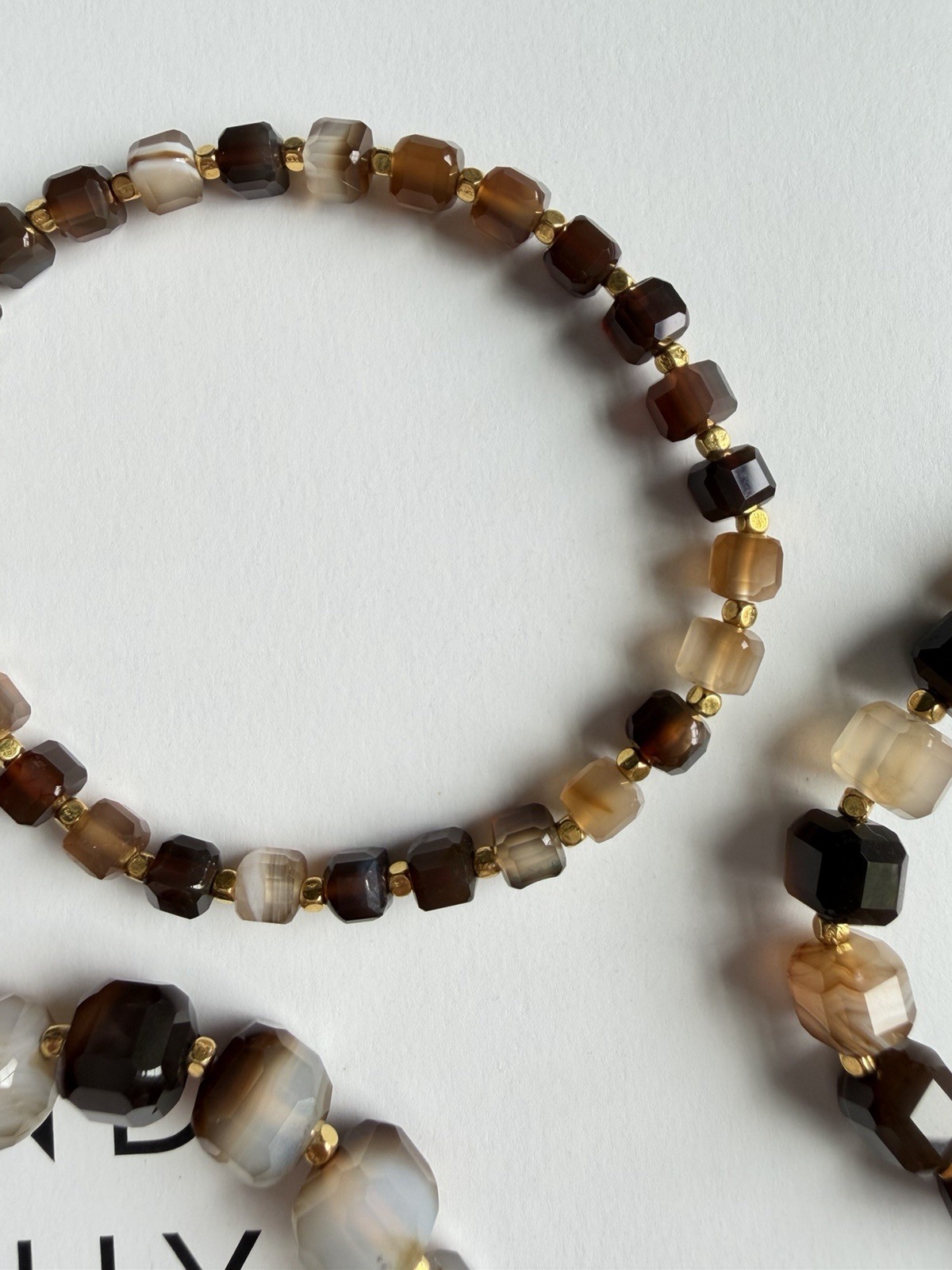 Botswana Banded Agate Faceted Cube Stretch Bracelet – Warm Neutral Tones 6mm