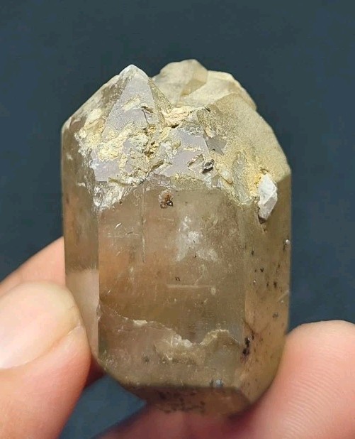 35 Grams Aesthetic Quartz Crystal Mineral Specimen Skardu PAKISTAN