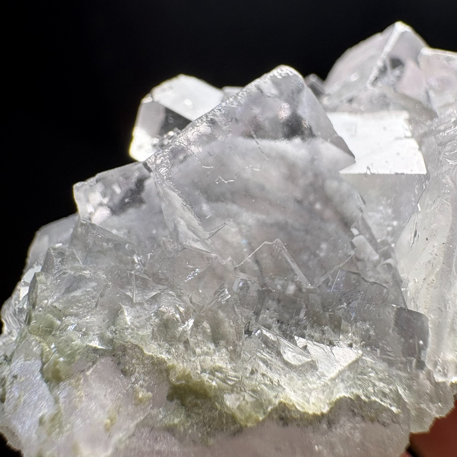 AAA+ Water-Clear Cubic Fluorite Cluster Specimen Natural Crystal Raw Mineral