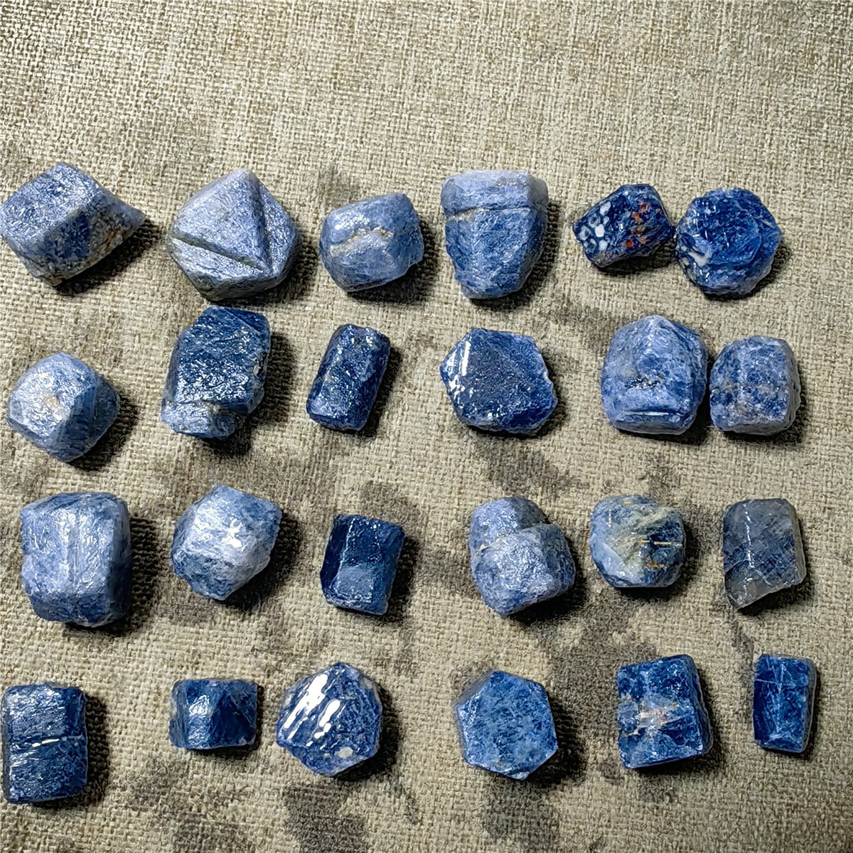 62g Natural Unheated Blue Sapphire Corundum Facet Rough Specimen 61