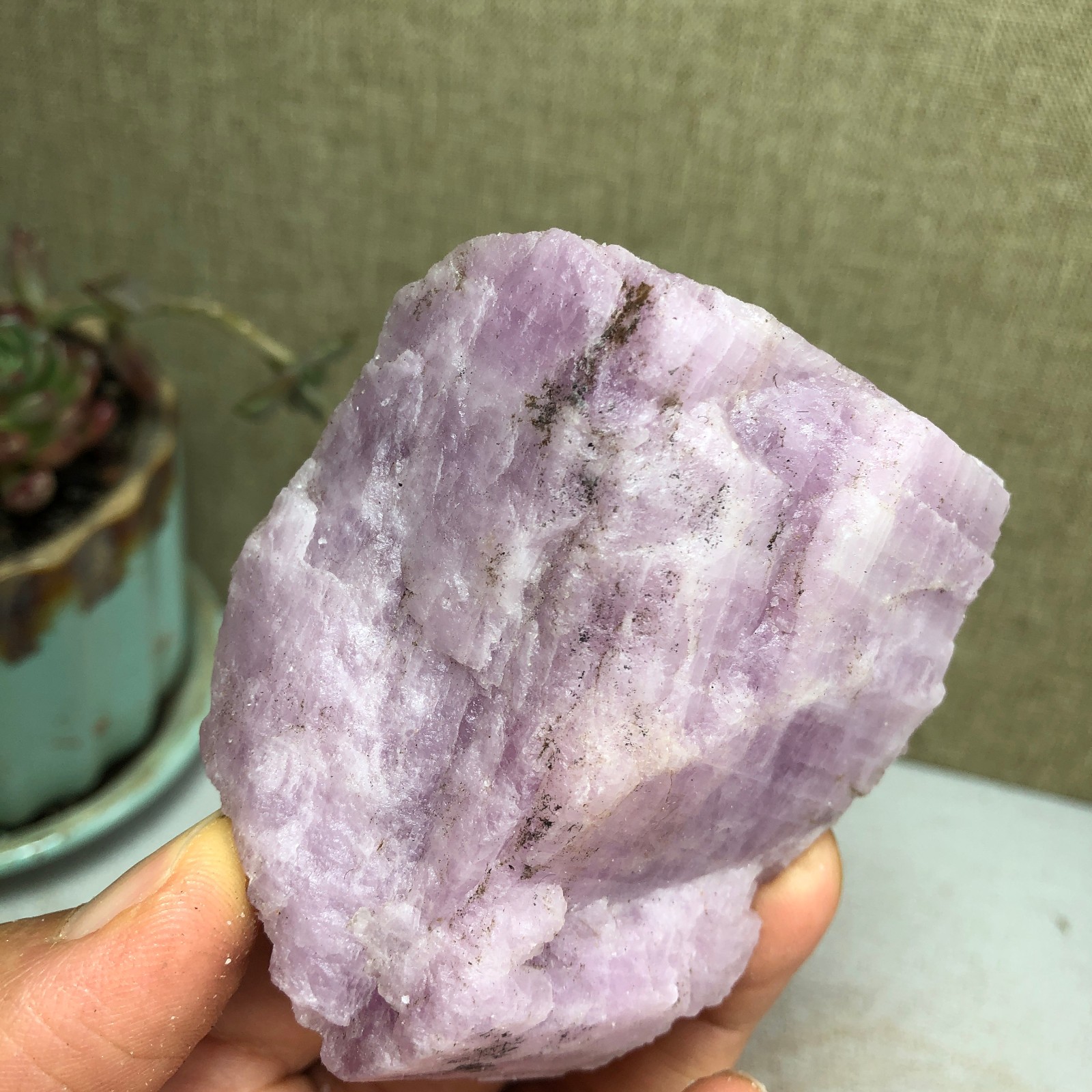 69-57-37mm NATURAL ROUGH KUNZITE PINK SPODUMENE CRYSTALS 194g A3647