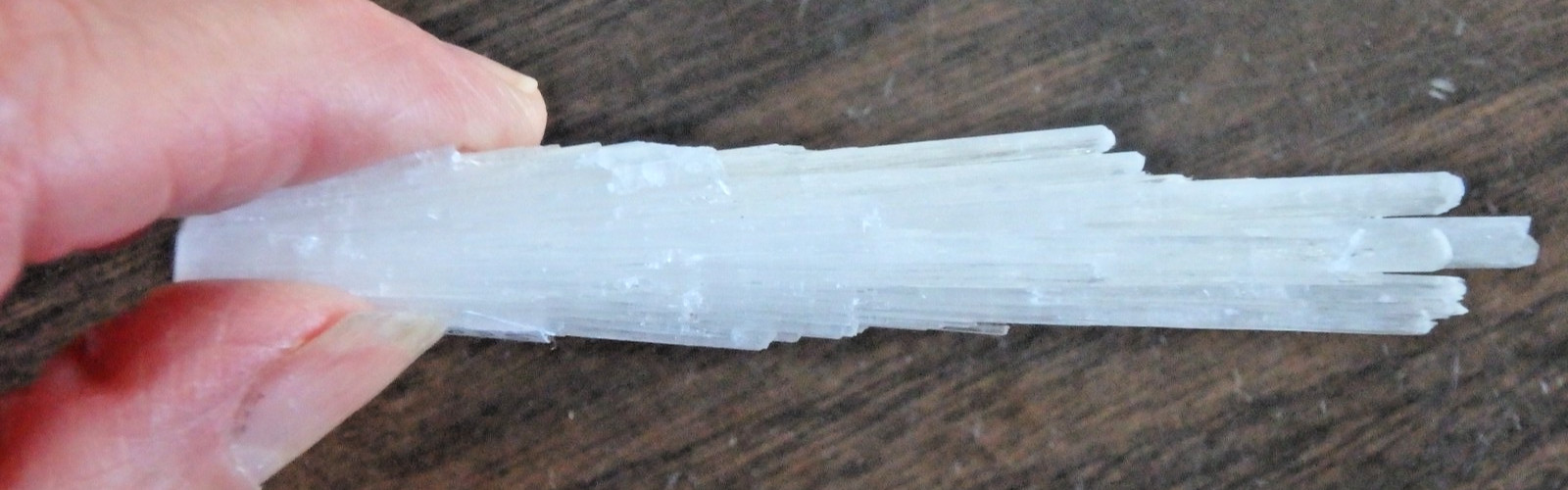 Crystal ✨Scolecite Natural formation 22.5 grams Radiating Crystals