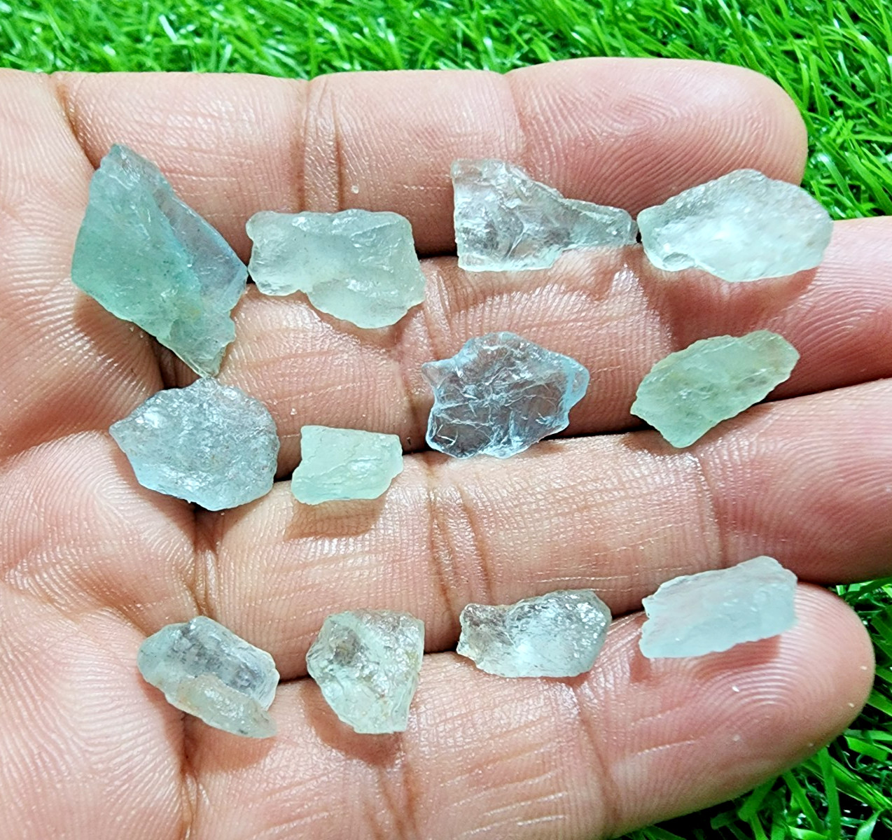 12Pcs AAA+ Blue Aquamarine Gemstone Rough Lot 10-14mm Aquamarine Raw Stone Bulk