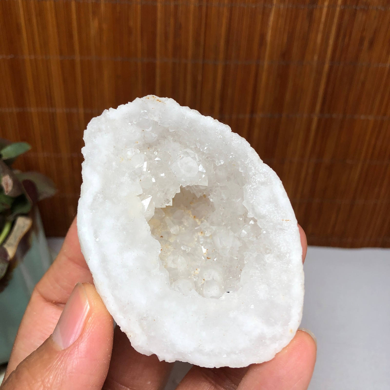 Natural agate Raw cut Crystal Geode rough original Specimens 87g A1793