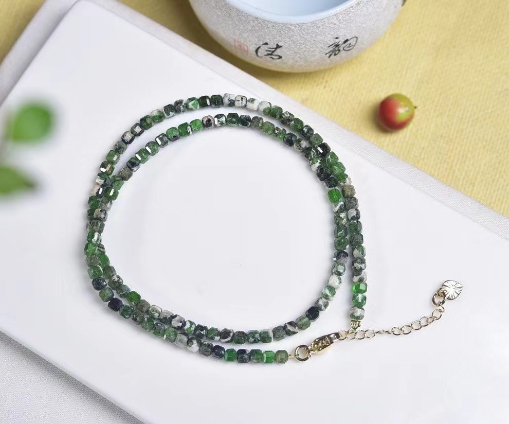 2.5mm Natural Through Grey Stone Crystal Choker Healing Dainty Women’s Necklace