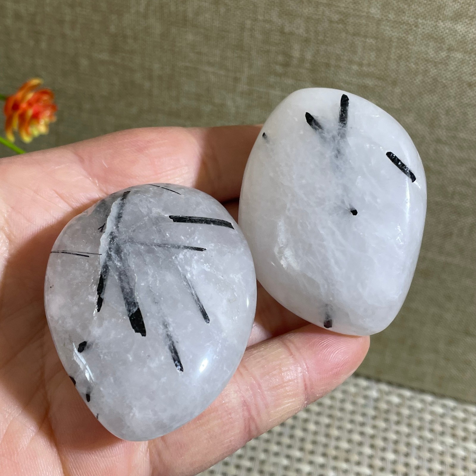 2pcs 146g Transparent quartz with black tourmaline and palm stone