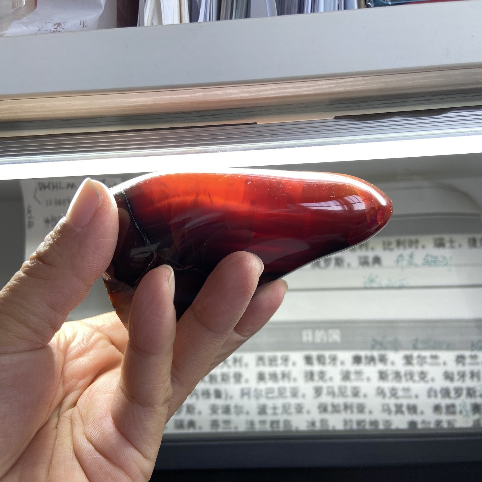 95mm380g Beautiful Deep Red Agate Carnelian Palm Geode Reiki Crystal Md Y138