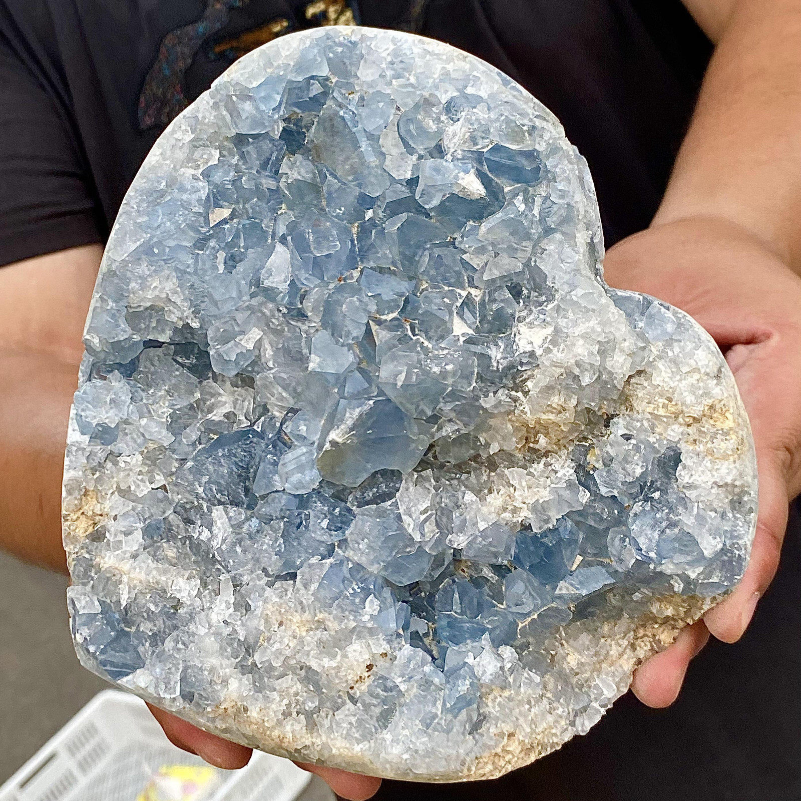 9.46LB Natural blue crystal cave heart-shaped original ore restoration