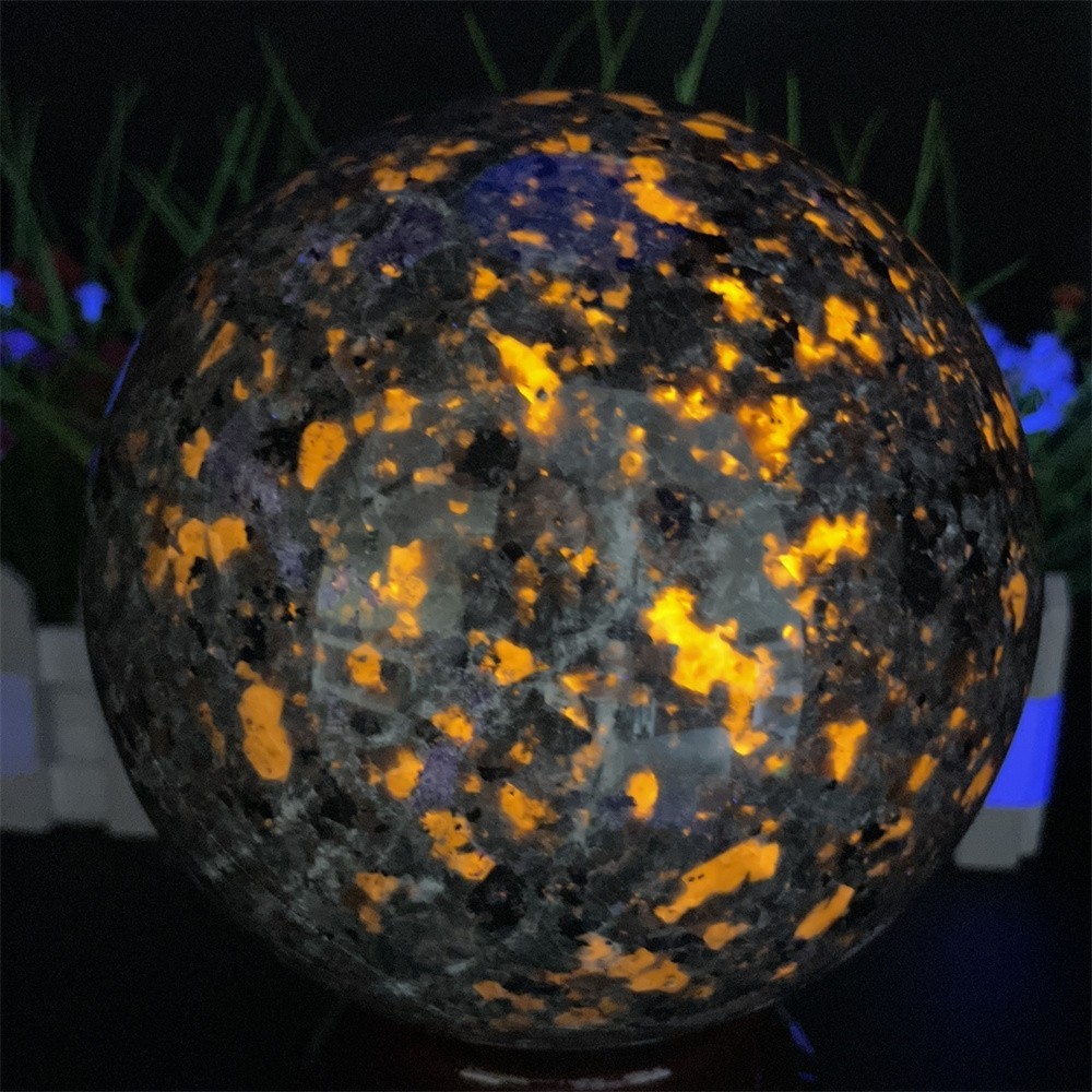 8.6LB 5.1″ Natural Yooperlite Sphere Ball Crystal Mineral UV Reiki Healing