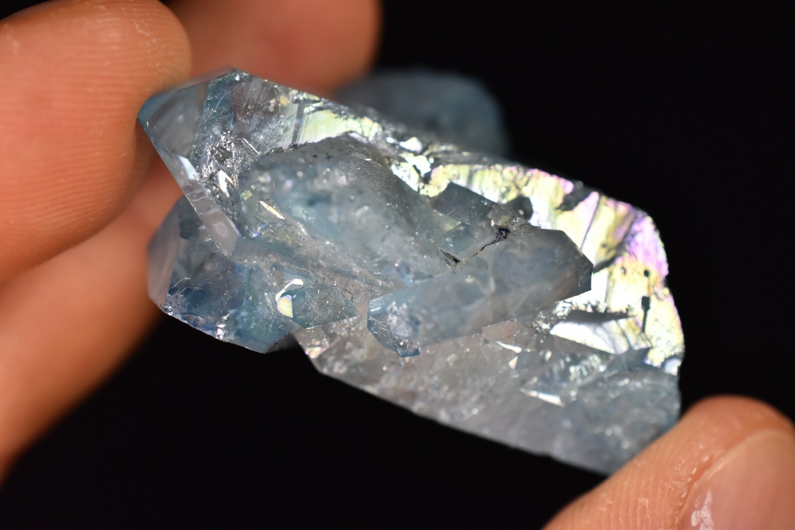 *AQUA AURA* Crystal Cluster 32.3g 4cm *CLEAR* Quartz, Gold Fumes, Throat Chakra