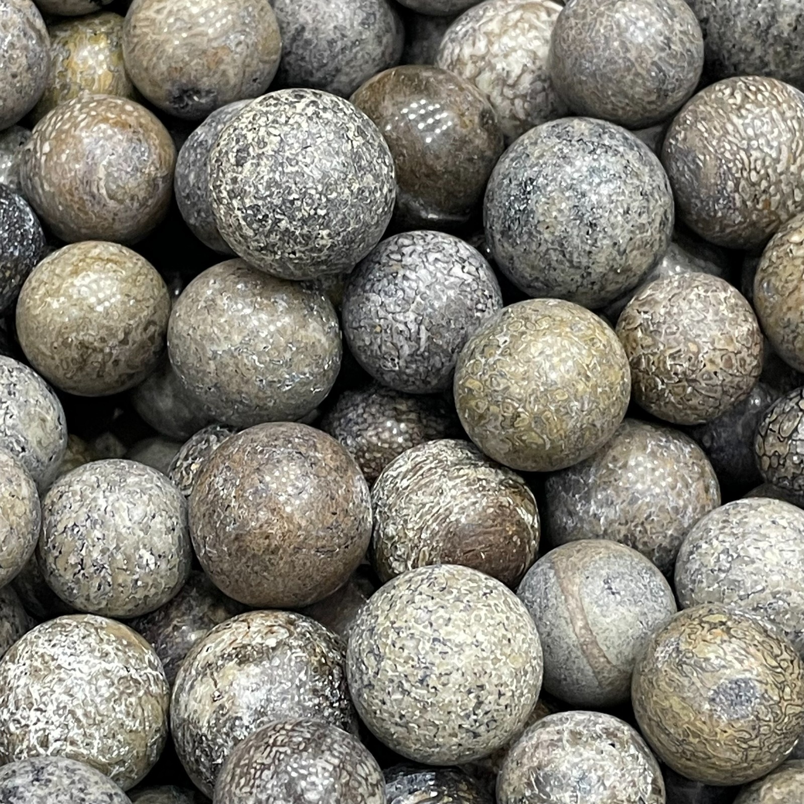 40pcs Awesome! Beautiful stone polished Ball Sphere collection Madagascar21-26mm