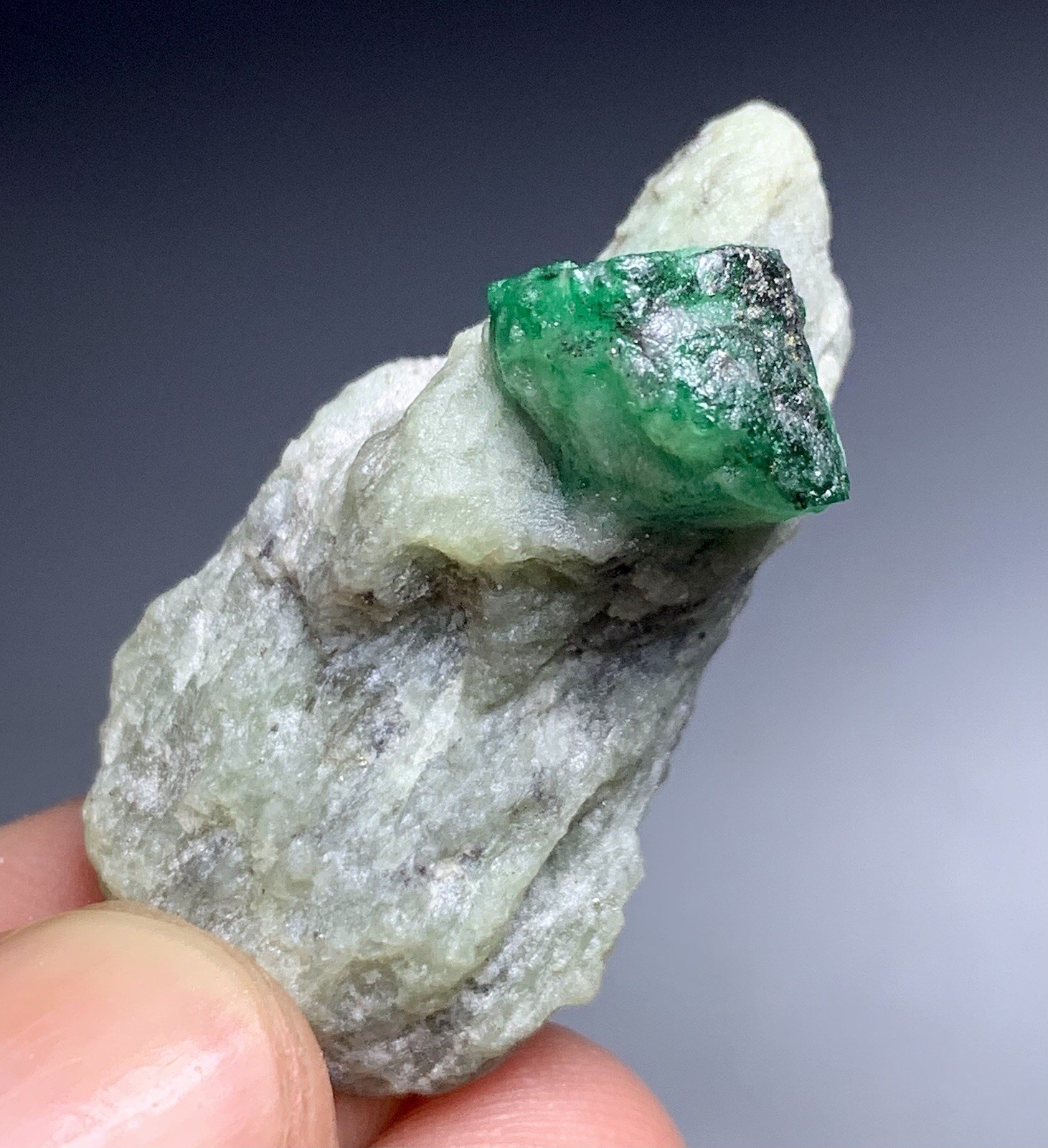 46 Carats Natural Emerald Crystal Specimen From Pakistan.