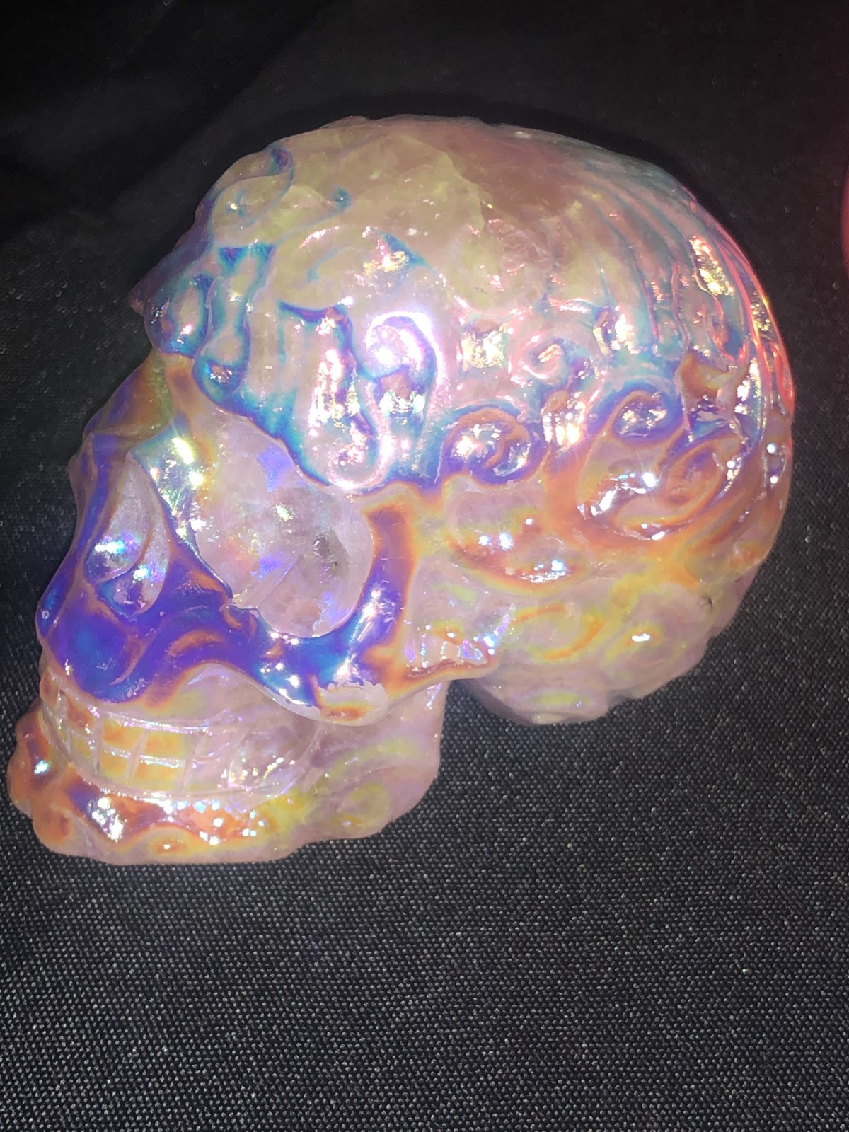 BEAUTIFUL DECOR 2 QUARTZ SKULLS WITH ELECTRO AURA PLATING AND PINK SPHERE