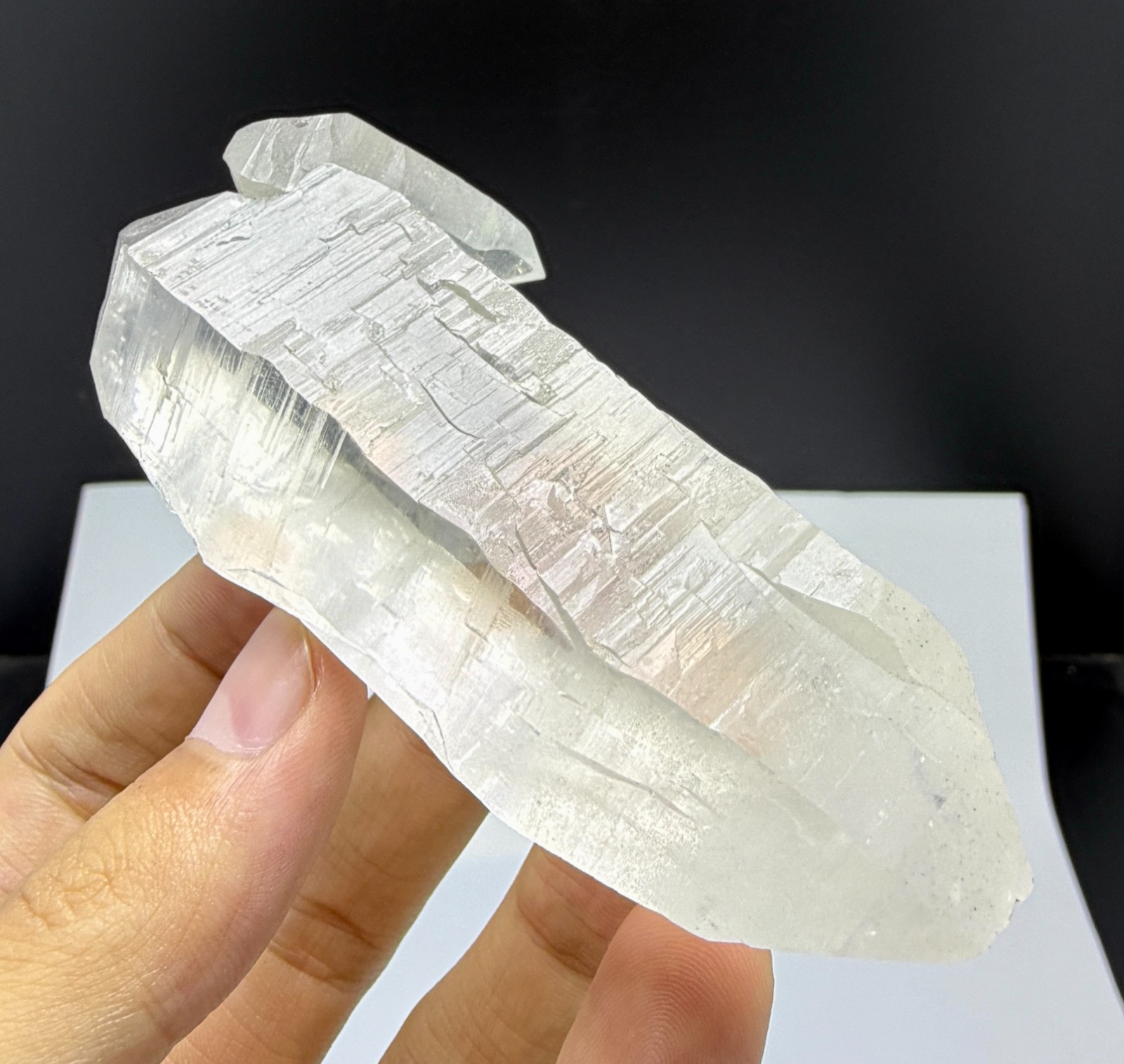 Attractive Double Terminated Eye Clean Quartz Crystal. @PAK 177 Grams