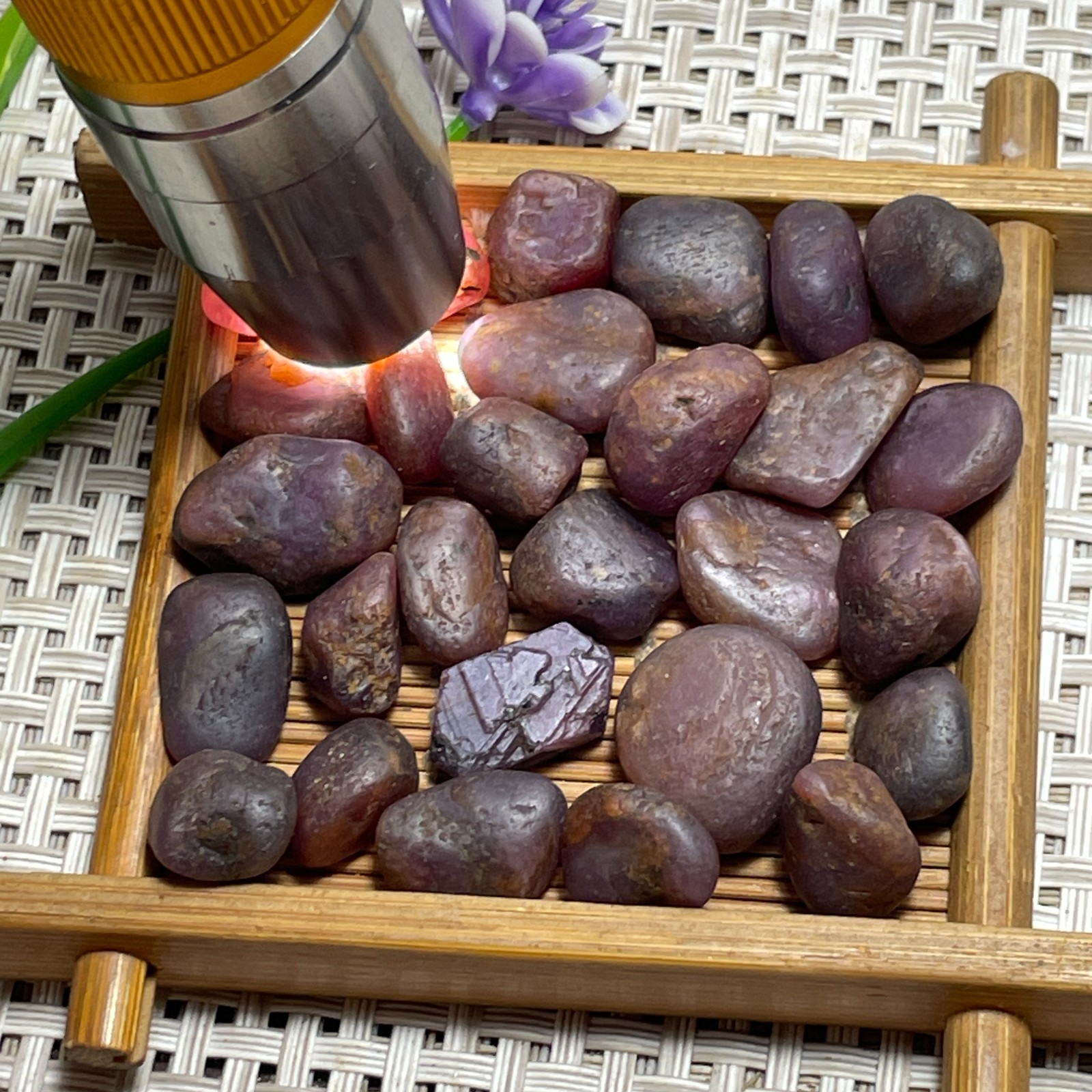 Corundum – Red Sapphire Unprocessed stone Mozambique a3006