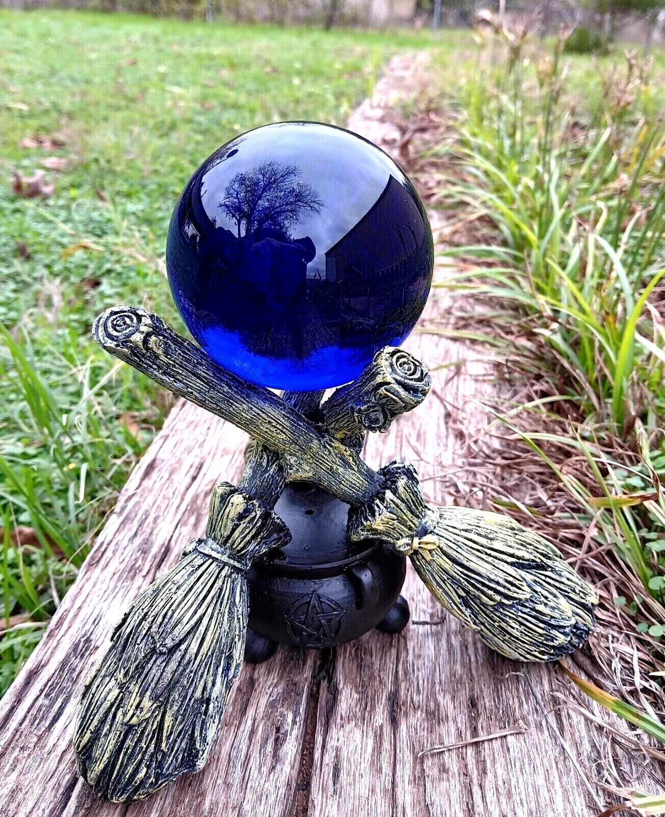 K9 80mm Clear Crystal Ball with Witch Broomstick & Cauldron Stand 7 colors