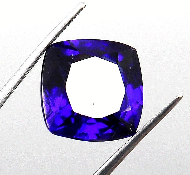 Flawless CERTIFIED 10 Ct Natural Ceylon Sapphire Cushion Cut Blue Loose Gemstone