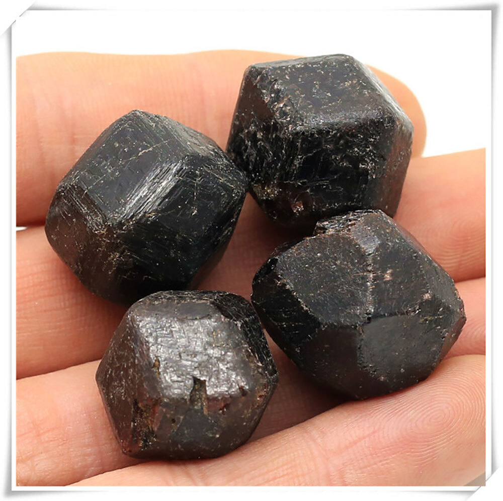 2x 3-4cm Raw Natural Mineral RED Pyrope Garnet Crystal Gemstone Rough DIY 100g+