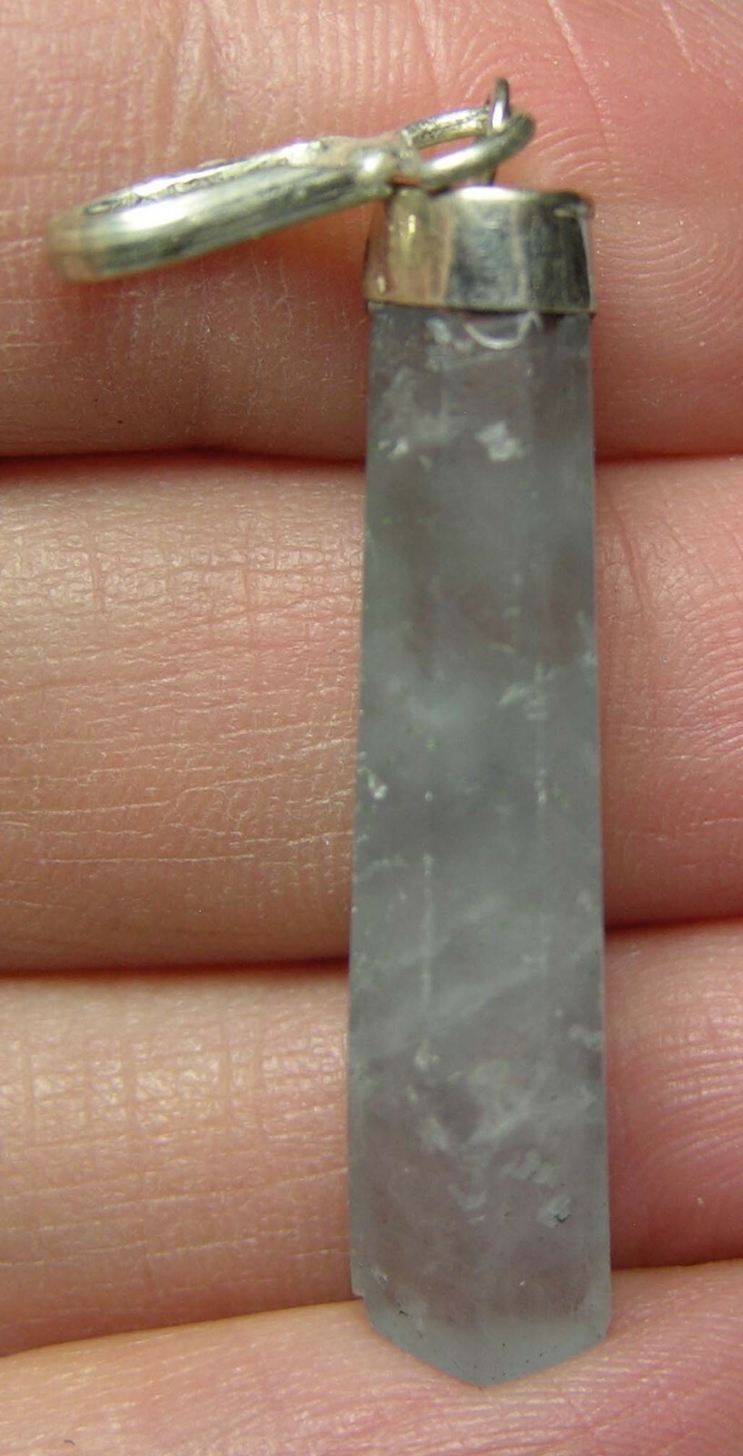 #11 Pakistan 23.00ct 100% Natural Blue Fluorite Crystal Pendant 4.60g 32.00mm