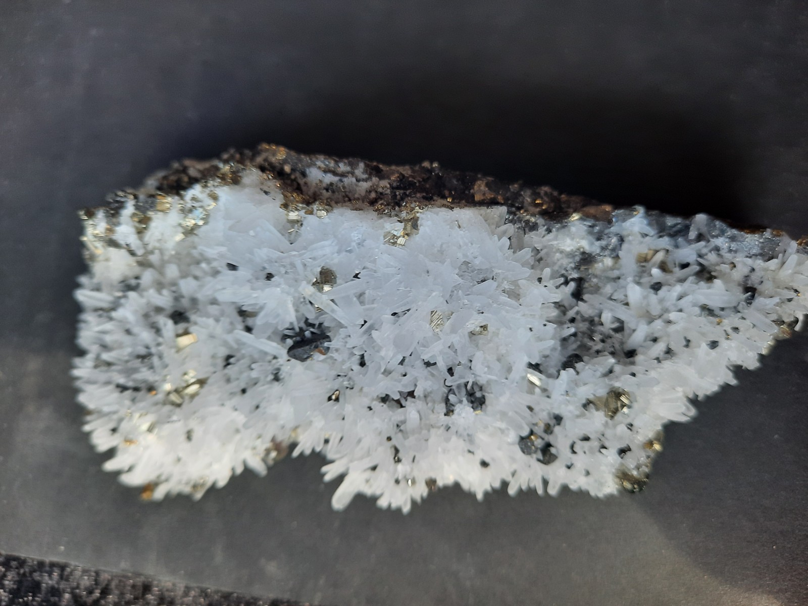 Long Quartz Crystal Cluster with Sphalerite and Pyrite Crystals Peru 372gr