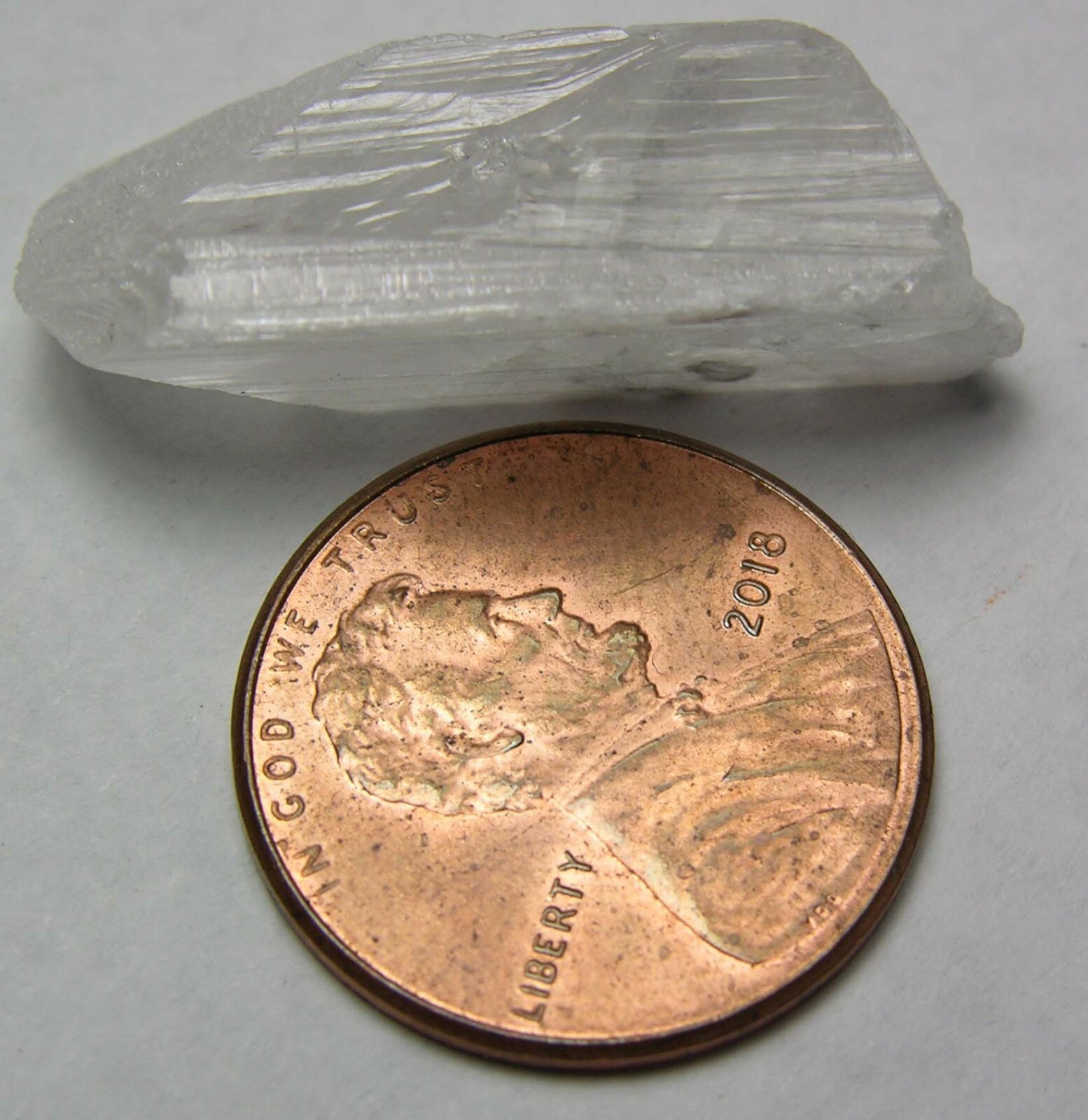 #2 Mexico 23.90ct Natural Raw Rough Danburite Crystal Stick Specimen 4.75g 28mm
