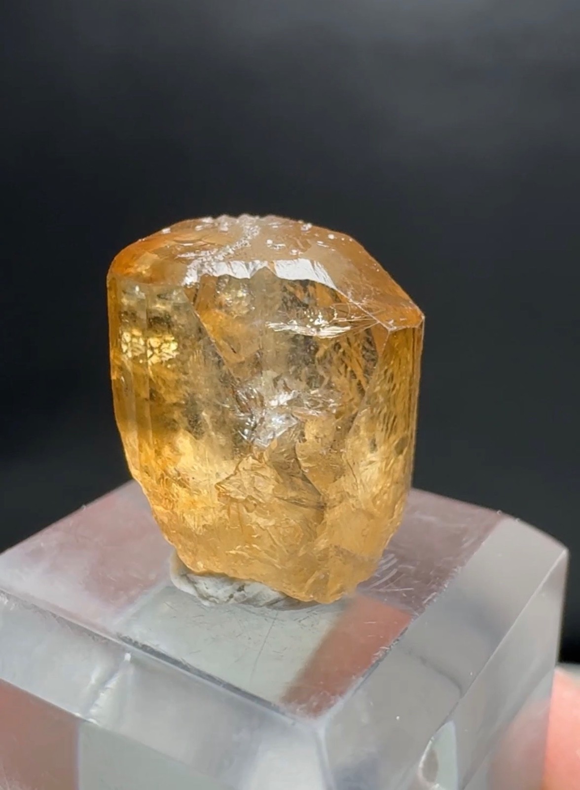 27 carats, Topaz crystal perfect terminated- origin Skardu Pakistan