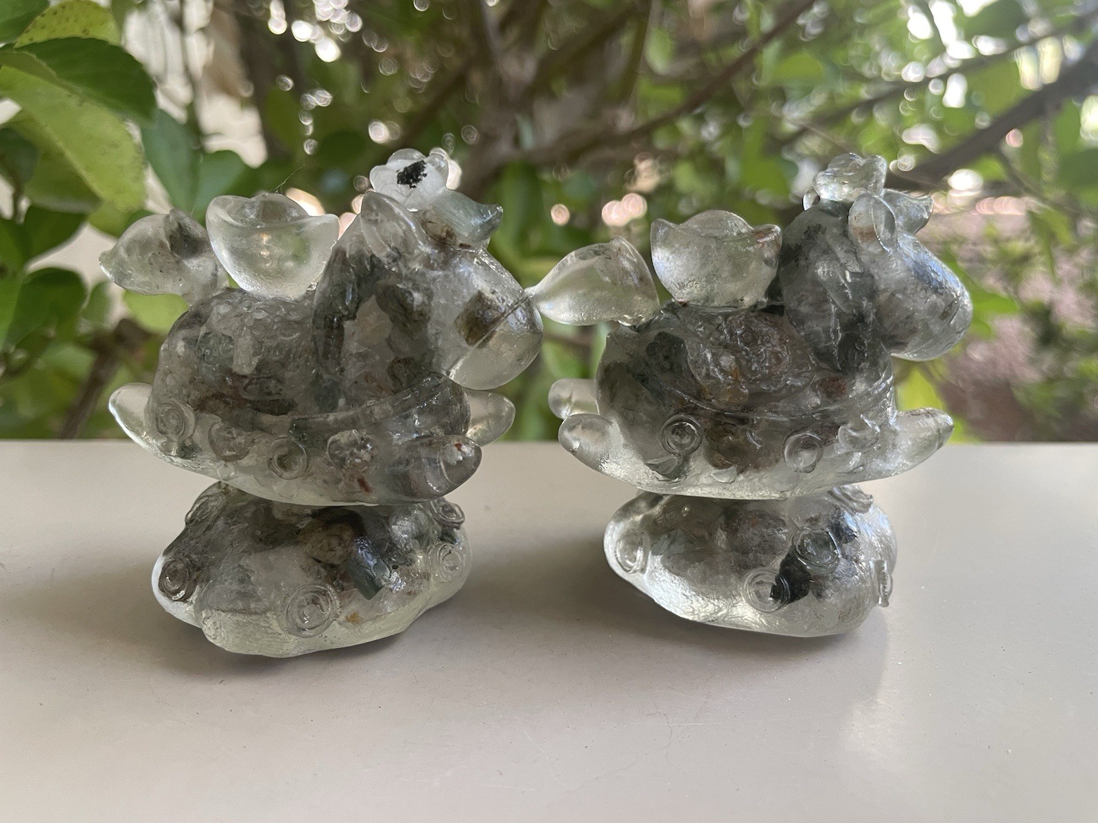 Garden Quartz Crystal/Gemstone Chips In Resin Pony Money Boat Spinner 2 1/2″