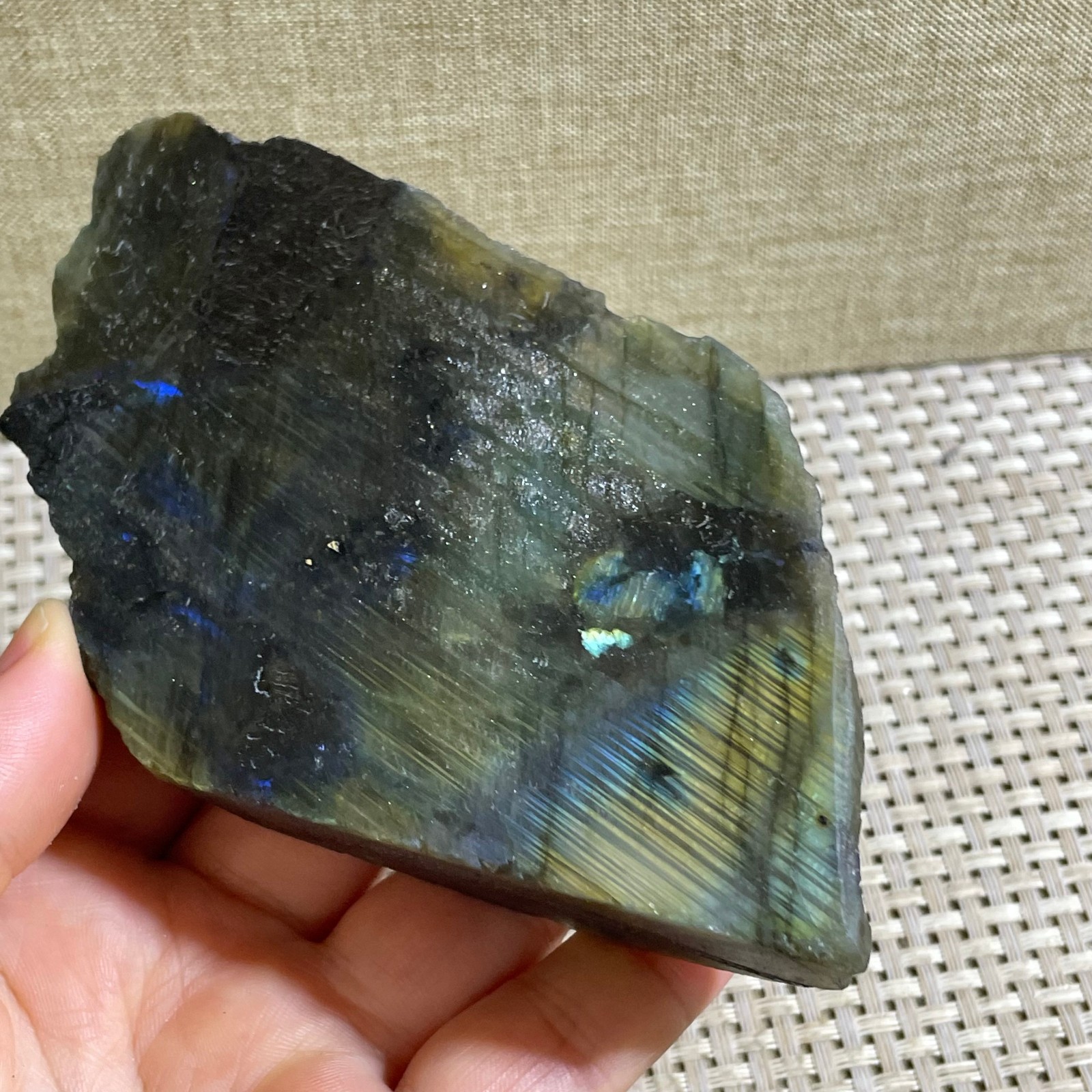 290g Natural multicolor labradorite crystal original stone specimens