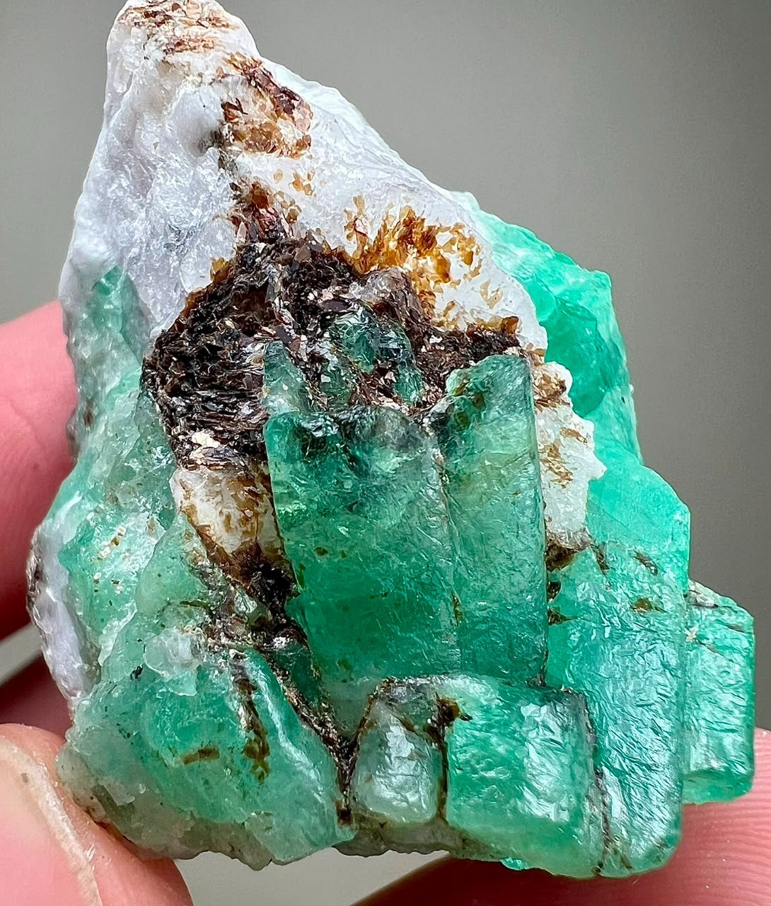 221CT, Beryl Var! Beautiful Natural Emerald Crystals on Matrix From Chitral @PAK