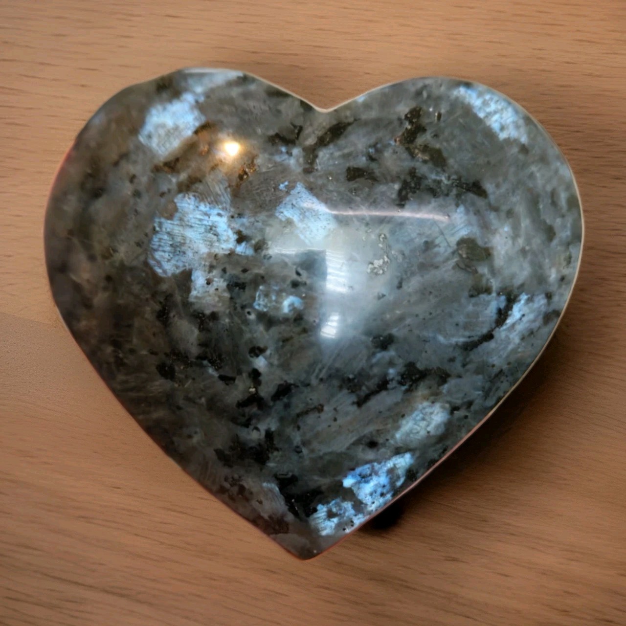 Natural Polished Larvikite Heart 138 grams – USA