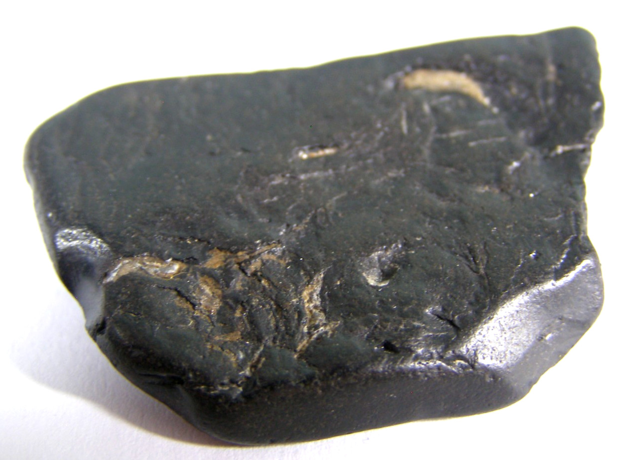 NATURAL WHITBY JET – GRIEF, PROTECTION – 3.8 x 2.6 cms 5.48 gms #A