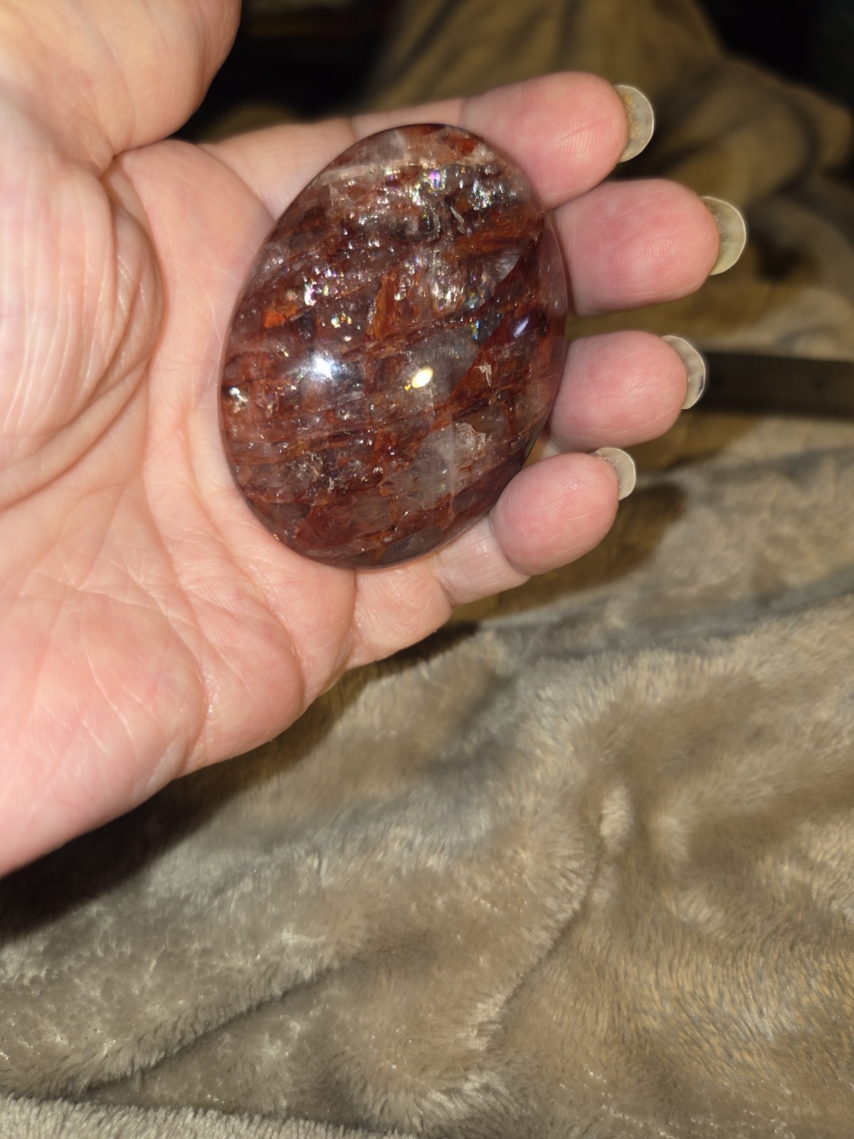 BEAUTIFUL FIRE QUARTZ PALM STONE VERY FLASHY 91 GRAMS E