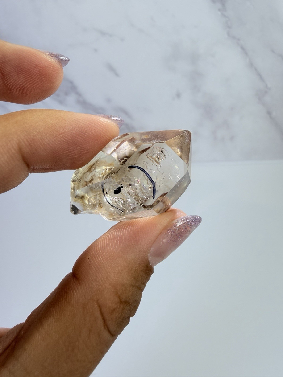 High Luster Enhydro Quartz w/ Moving Bubble &/or Carbon/Black Inclusions,A516