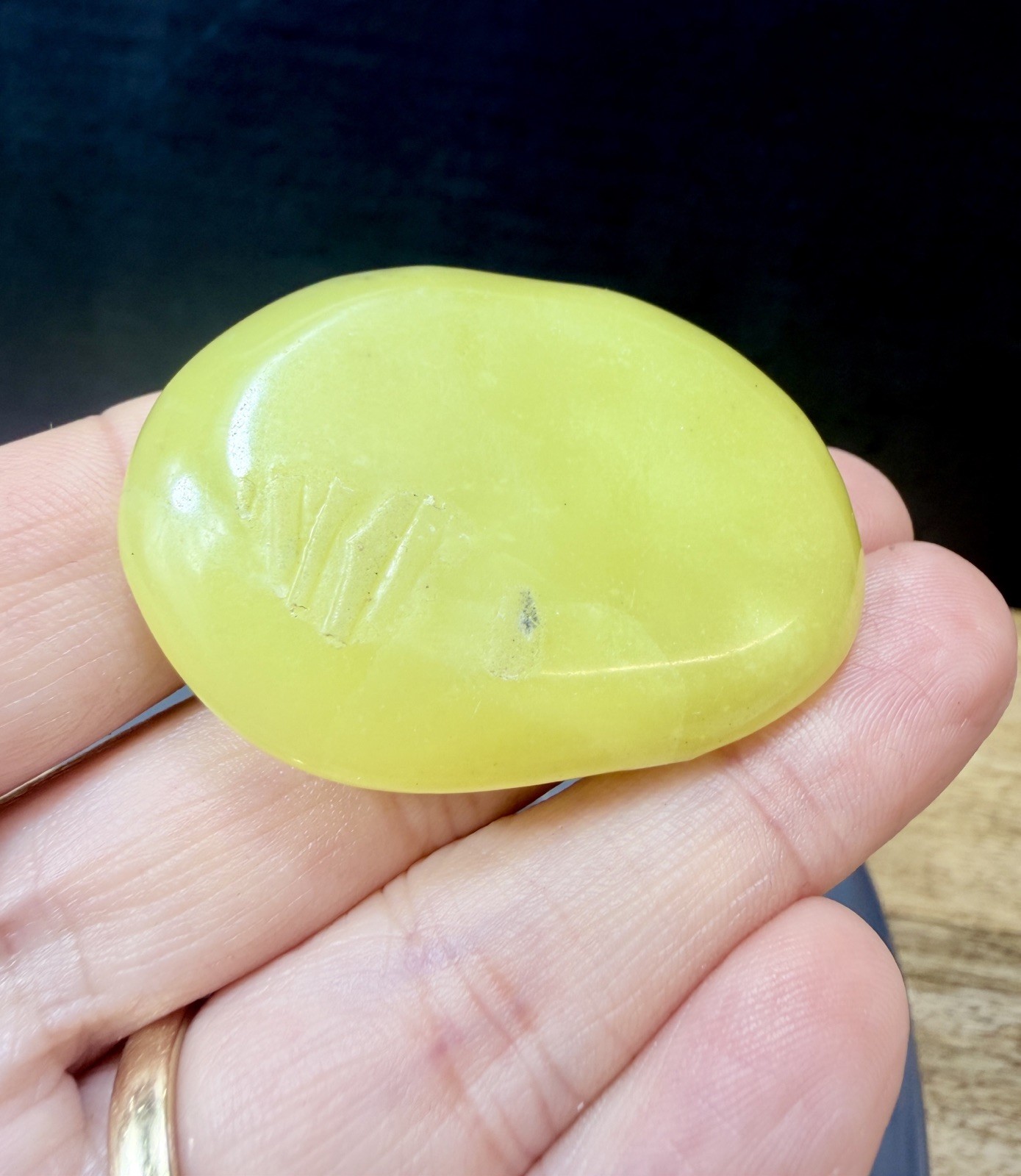 Crystal Lemon Jade Palm Stone Flat Healing Spiritual Collect yellow pocket 27g 3