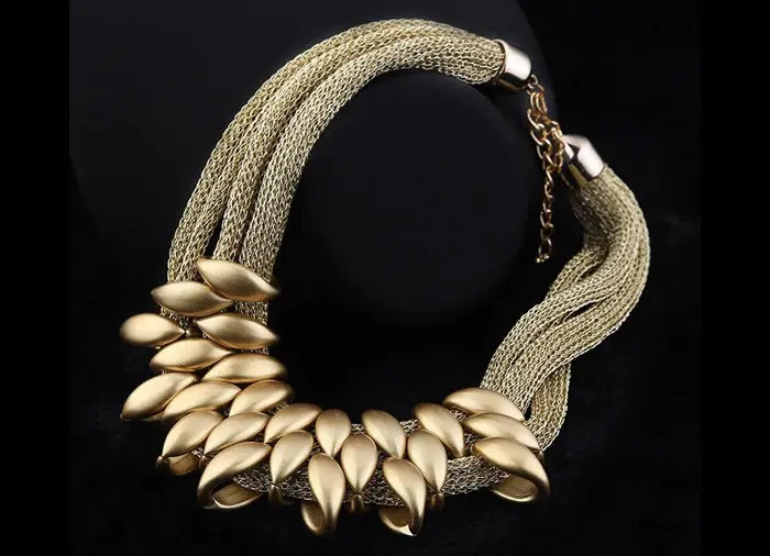 Women’s Fashion Jewelry Gold Boho Luxury Chunky Collar Statement Necklace 1PC