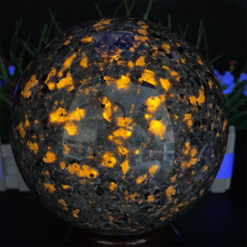 8.6LB 5.1″ Natural Yooperlite Sphere Ball Crystal Mineral UV Reiki Healing