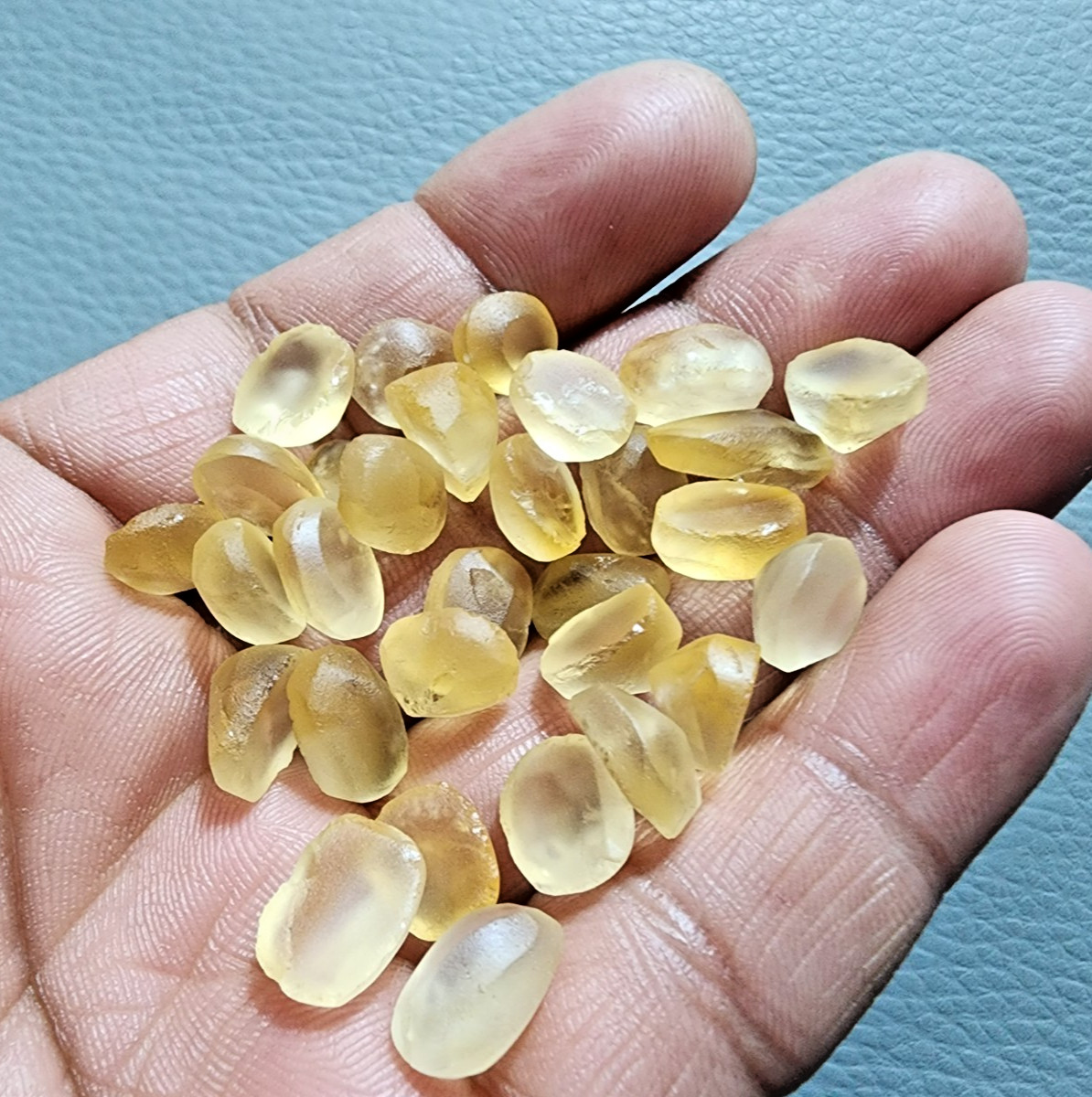 30 Pcs Yellow Citrine Topaz Without Cutting, 10-15MM Faceted Cabochon Gemstone