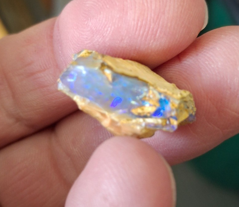 Nice Opal Piece…18 carat