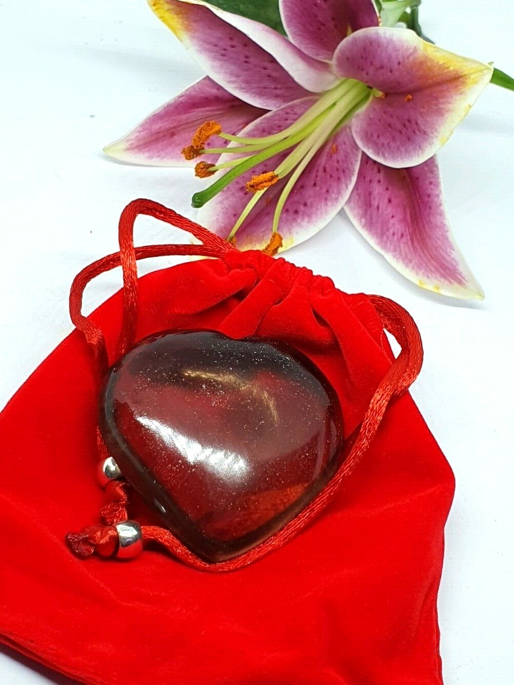 Smoky Quartz Heart Carving Real Crystal Protective Energy 70g 5 x 5 x 2 cm s2
