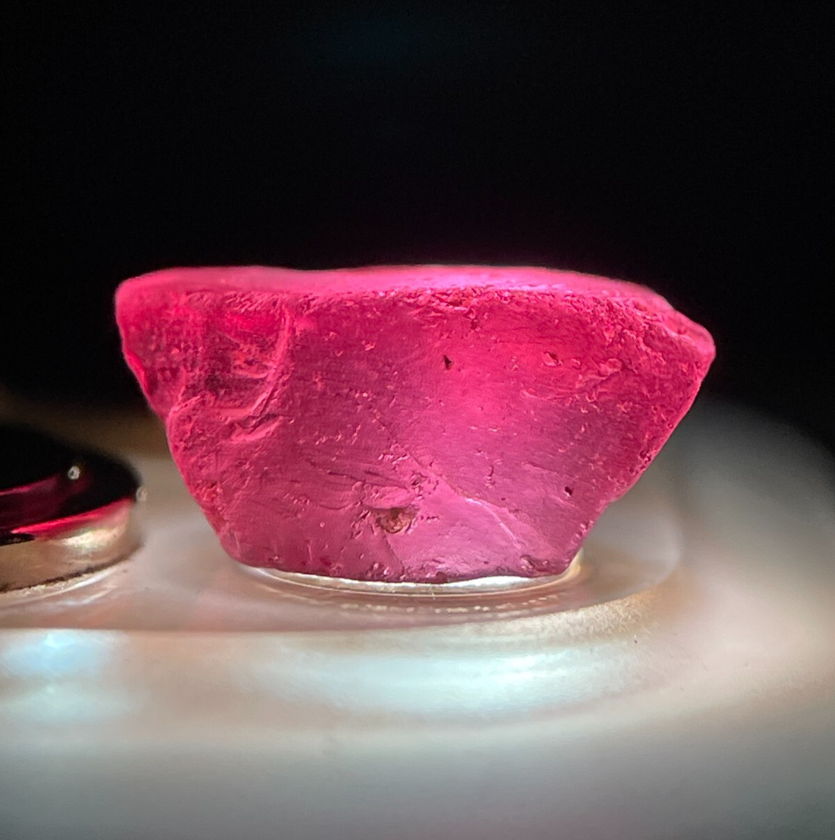 3.75 CT Natural Pink Garnet Rough – 11x5x4.5 MM, Untreated.