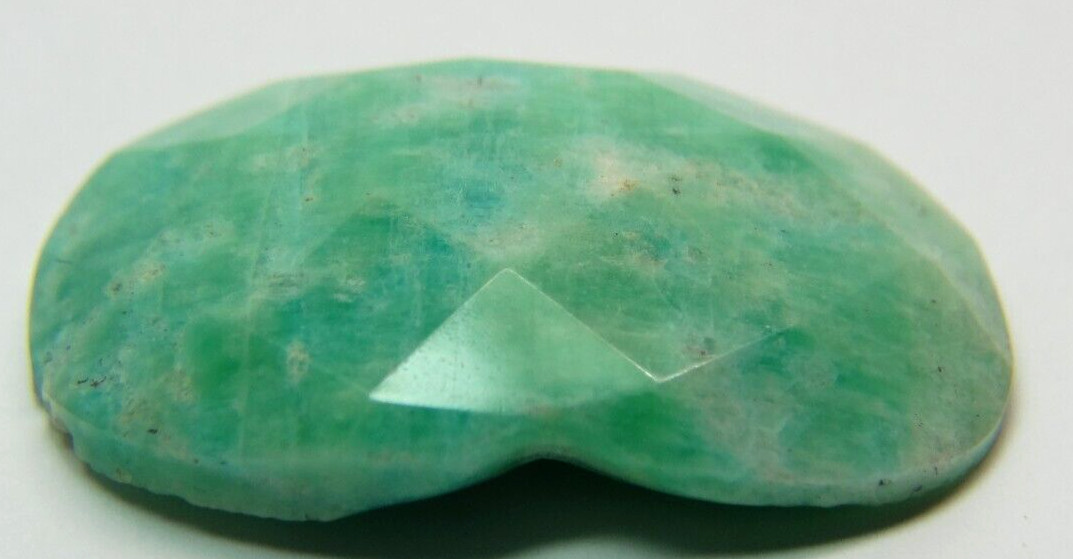 IP11 Natural Emerald briollet 24.55ct 31x19x6mm free form designers