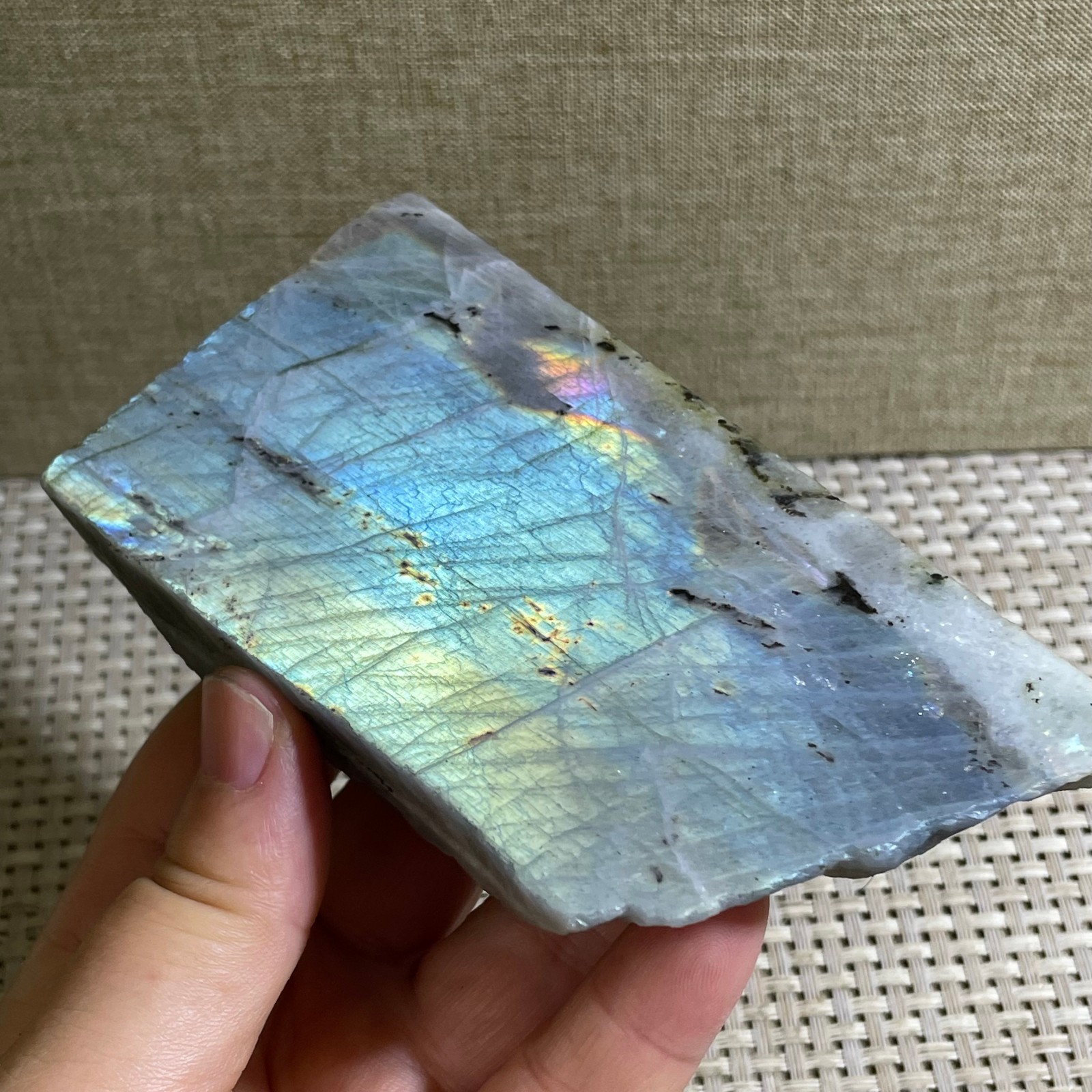 256g Natural multicolor labradorite crystal original stone specimens
