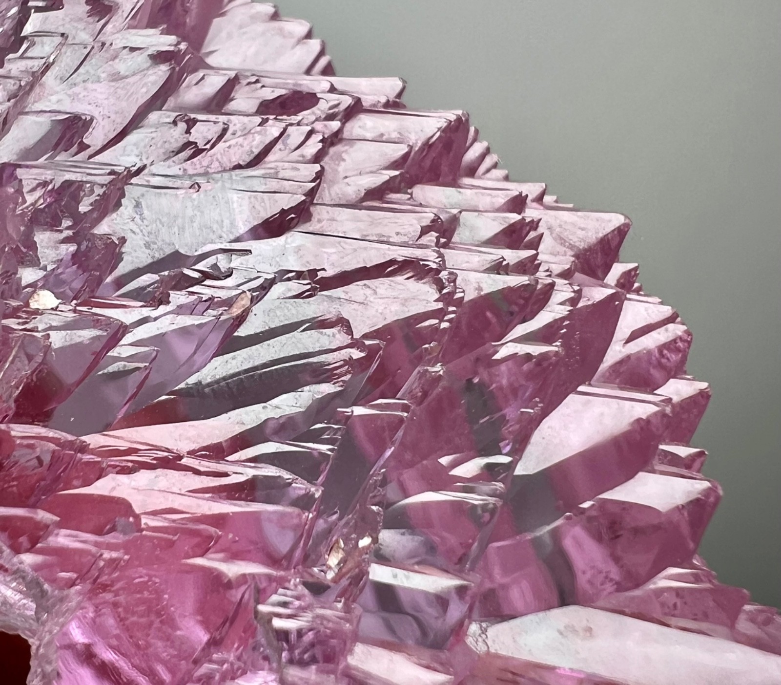 93 Gr. DT Feather-Like Pink Spodumene var. Kunzite Crystal Cluster – Afghanistan