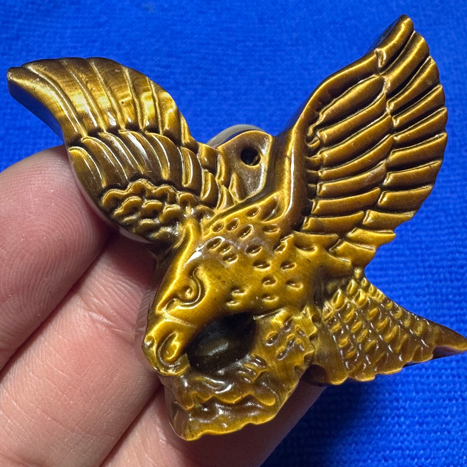 Natural Tiger eye Carved Eagle Quartz Skull Crystal Specimen Reiki Healing 1PC