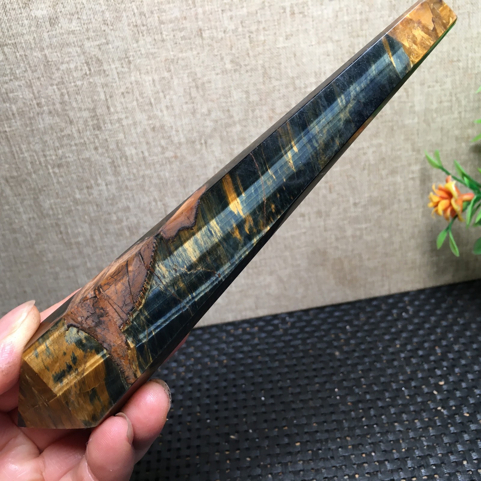 148g natural tiger-stone Quartz Crystal Wand Specimens fb1538