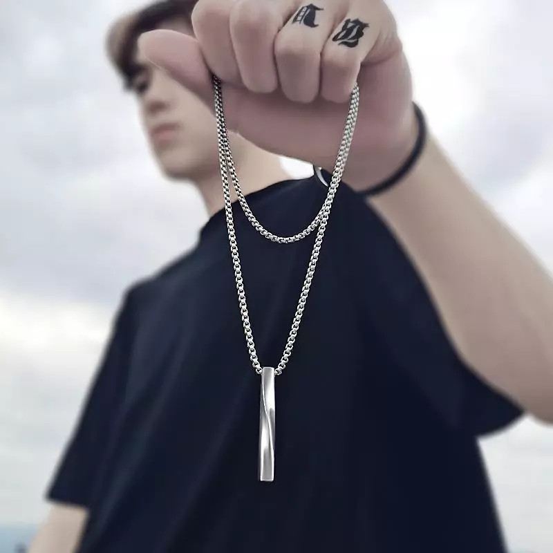 Men’s Fashion Jewelry Minimalist Twisted Silver Bar Pendant Necklace 1PC