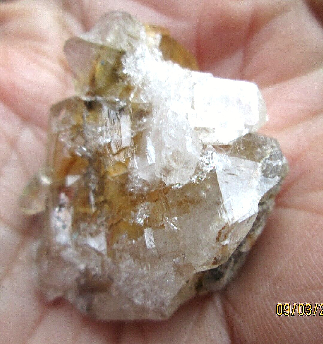 Brookite in Quartz – Rare – Small Cluster – 14.45g 3.3 x 2.5 x 2.4 cm