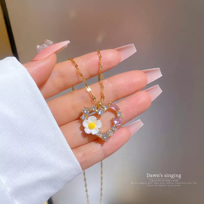 Women’s Fashion Jewelry Cubic Zircon Gold Heart Sunflower Pendant Necklace 1PC