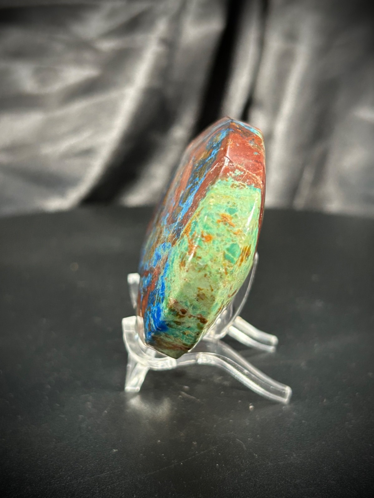 2.96″ Shattuckite Large Palmstone With Acrylic Stand 4.3oz (124 grams)