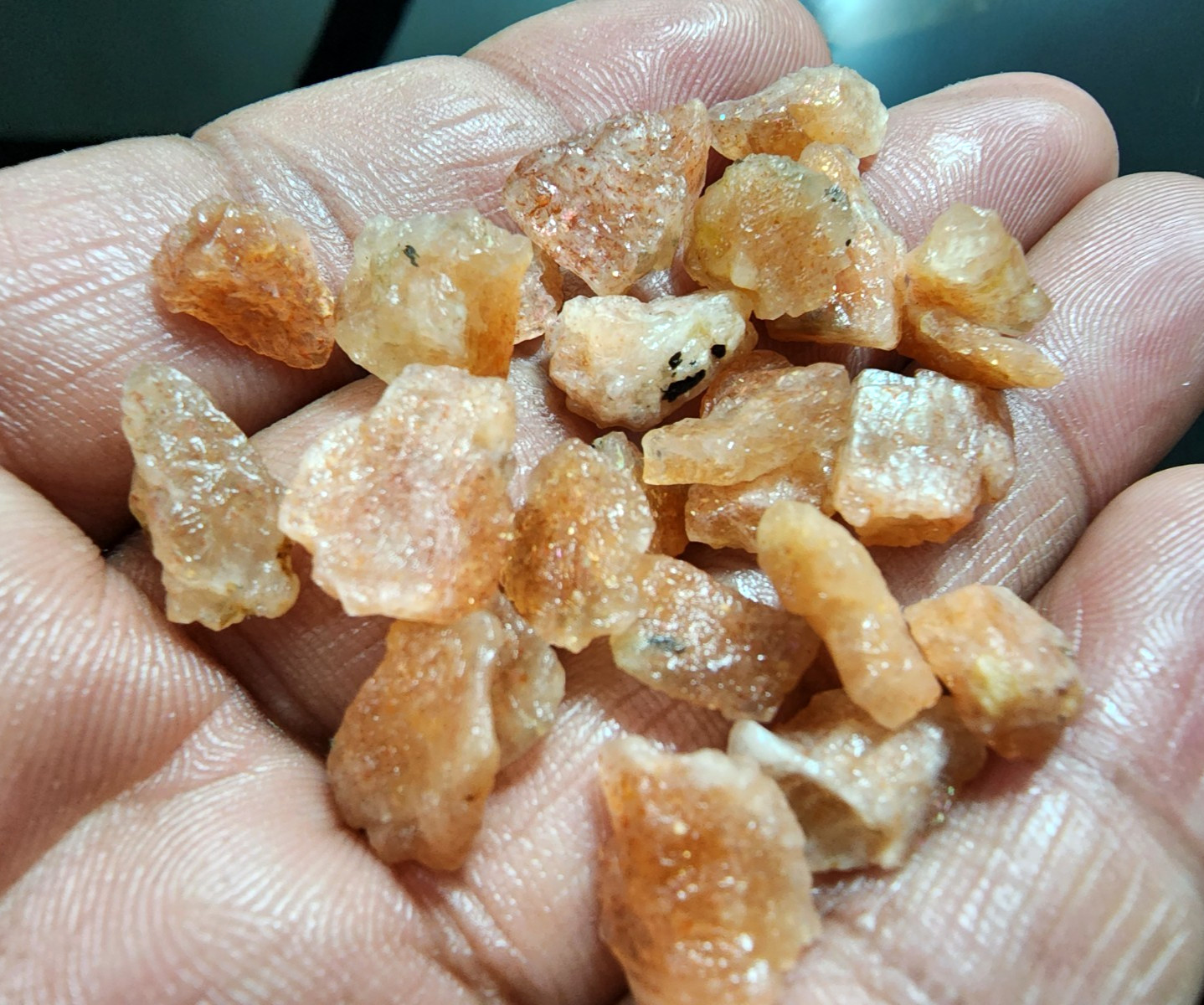 Beautiful Sunstone Rough Gemstones 25 Pcs 7-15mm Natural Beads DIY Jewelry Craft